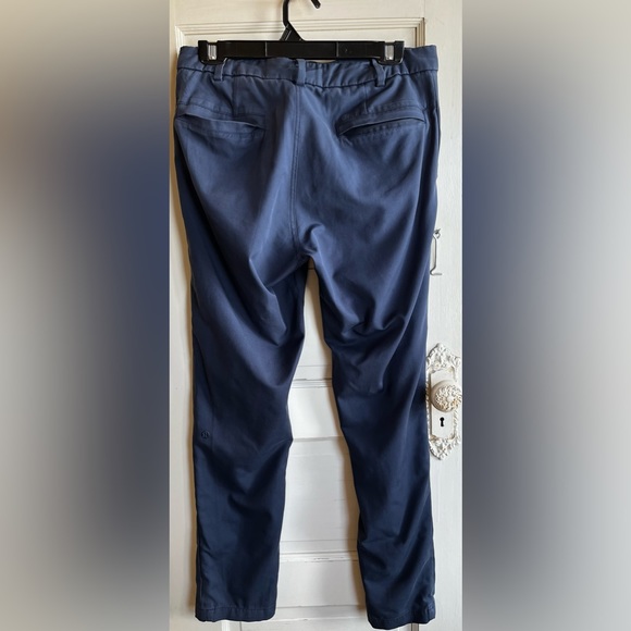 Lululemon - Men’s ABC Slim-Fit Trouser
Warpstrem (size 30/30L) - Picture 10 of 10